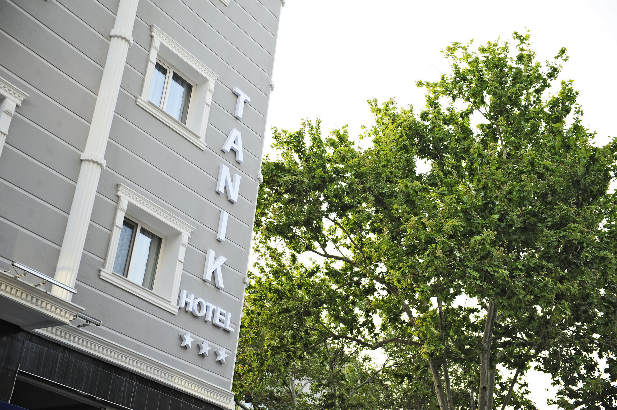 Tanik Hotel Измир Екстериор снимка